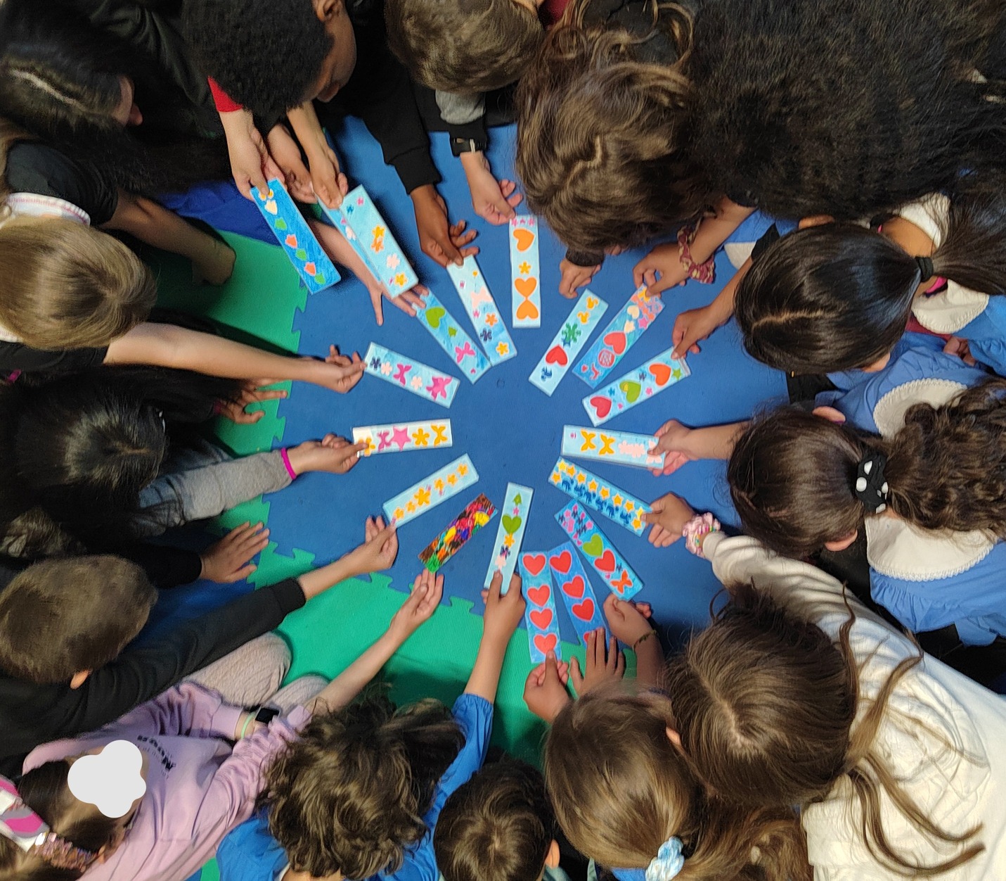 PROGETTO “LEGGI PER ME”: UN ANNO DI STORIE, EMOZIONI E LEGAMI SPECIALI.